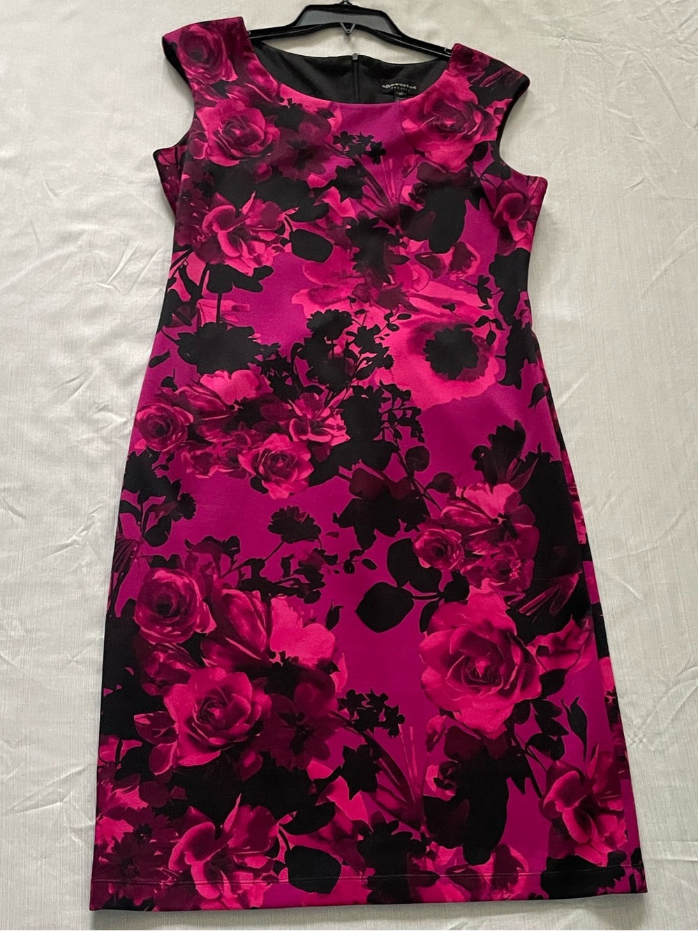 Connected Apparel Magenta Black Floral Sheath Dress Size 14 Excellent Condition